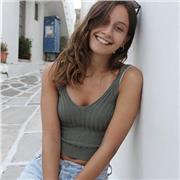 Clases de REFUERZO en las materias de letras que necesites (inglés, castellano, catalán, historia, filosofía, literatura, etc). Tanto en primaria, como ESO y bachillerato. También inglés para adultos